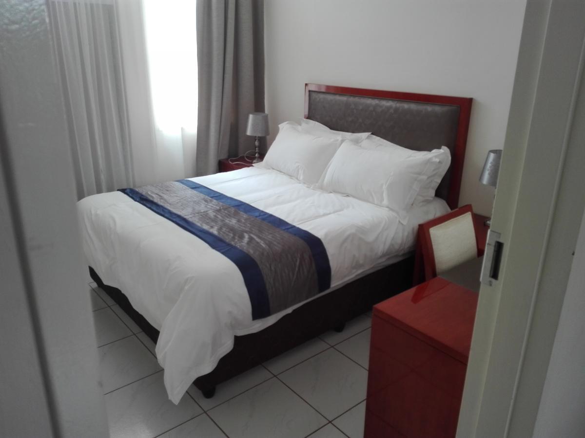 Home Inn Self-Catering Windhoek Buitenkant foto